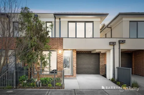 11 Goshawk St, Narre Warren, VIC 3805