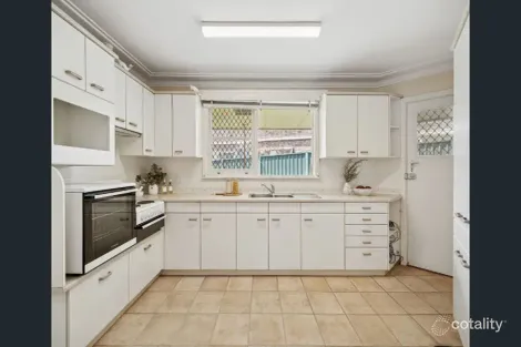 Property photo of 15 Illinga Place Lugarno NSW 2210