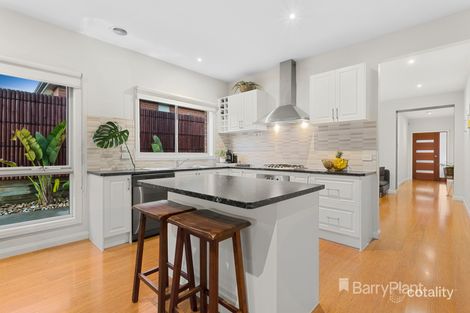 Property photo of 4 Peterborough Drive Doreen VIC 3754
