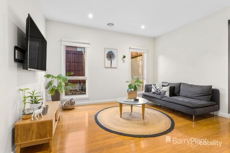 Property photo of 4 Peterborough Drive Doreen VIC 3754
