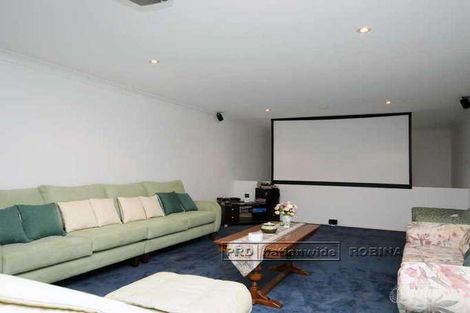 Property photo of 31 Outrigger Drive Robina QLD 4226