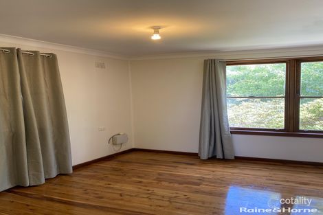 Property photo of 22 Sampson Crescent Bomaderry NSW 2541