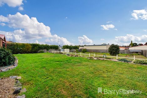 Property photo of 23 Rupertswood Drive Brookfield VIC 3338