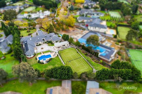 Property photo of 13 Lempriere Close Templestowe VIC 3106