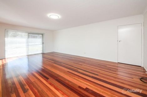 Property photo of 7 Honeysuckle Street Mansfield QLD 4122