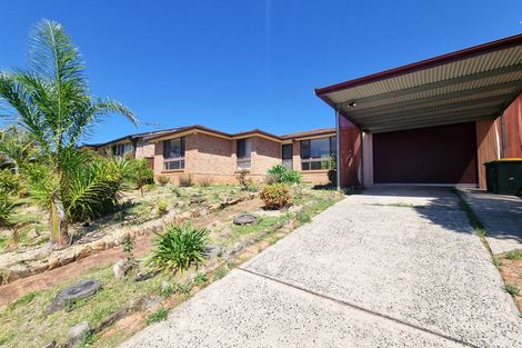 Property photo of 18 Octavia Avenue Rosemeadow NSW 2560