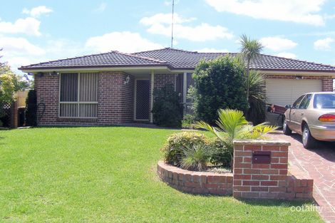 10 Barnard Pl, St Helens Park, NSW 2560