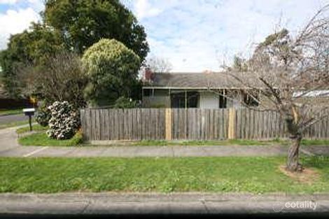 Property photo of 5 Acacia Road Upper Ferntree Gully VIC 3156
