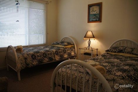 Property photo of 3 Main Road Seaspray VIC 3851