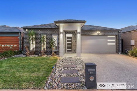 Property photo of 30 Snowsill Circuit Point Cook VIC 3030