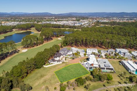 2268 Banksia Lakes Dr, Hope Island, QLD 4212