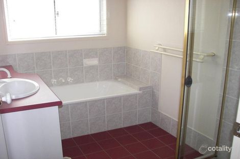 Property photo of 5 Rachael Court Wynnum West QLD 4178
