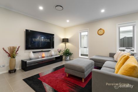 Property photo of 18 Nectarine Crescent Cobbitty NSW 2570
