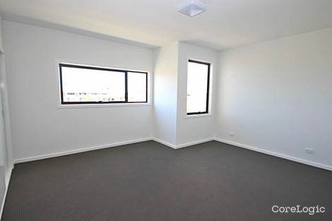Property photo of 40 Furlong Street Craigieburn VIC 3064