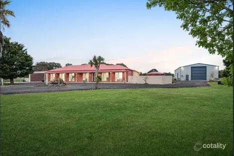 25 Forest Red Gum Dr, Mickleham, VIC 3064