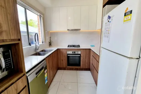 Property photo of 11/6-8 Gilba Road Pendle Hill NSW 2145