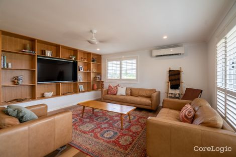 Property photo of 17 Henderson Place Lennox Head NSW 2478