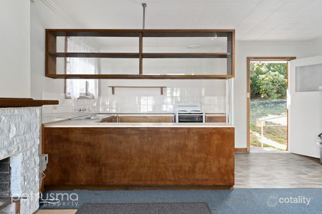 Property photo of 24 Nietta Road Lindisfarne TAS 7015