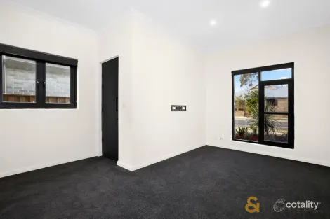 Property photo of 105 Gledswood Hills Drive Gledswood Hills NSW 2557