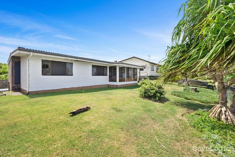 Property photo of 39 Biggs Avenue Beachmere QLD 4510