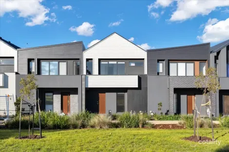 Property photo of 15 Aviana Walk Wyndham Vale VIC 3024