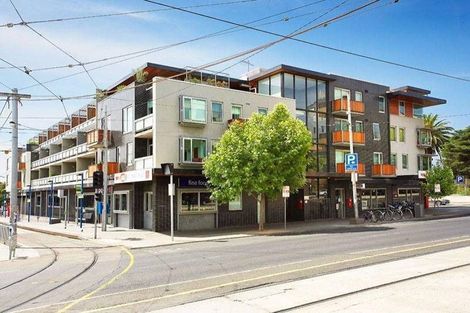 2/64 Fitzroy St, St Kilda, VIC 3182