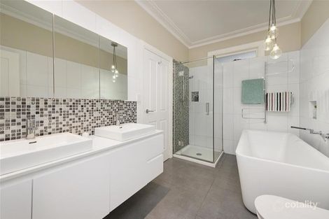Property photo of 15 Gleeson Avenue Camberwell VIC 3124