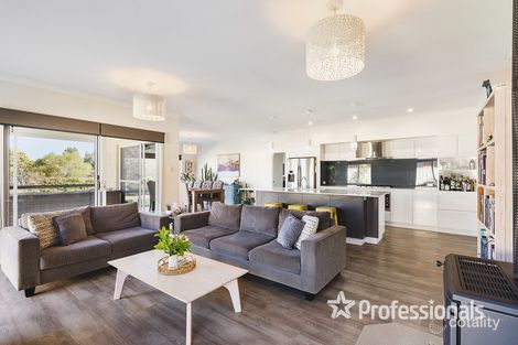 Property photo of 33 Aldercress Approach Dunsborough WA 6281