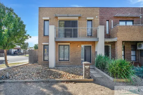 Property photo of 1 Cottonfield Way Tarneit VIC 3029