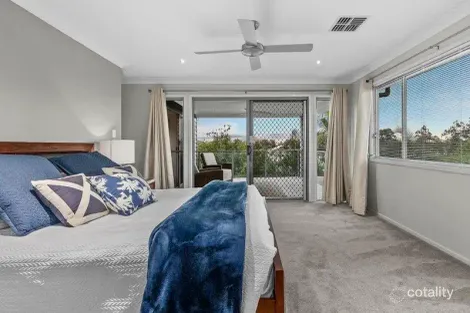 Property photo of 2 Leo Place Bridgeman Downs QLD 4035