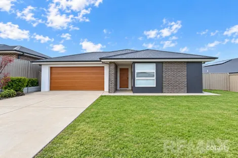 9 Quill Ave, Boorooma, NSW 2650
