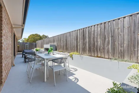 Property photo of 17 Surman Street West Birkdale QLD 4159