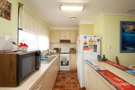 Property photo of 71 Eldorado Crescent Meadow Heights VIC 3048