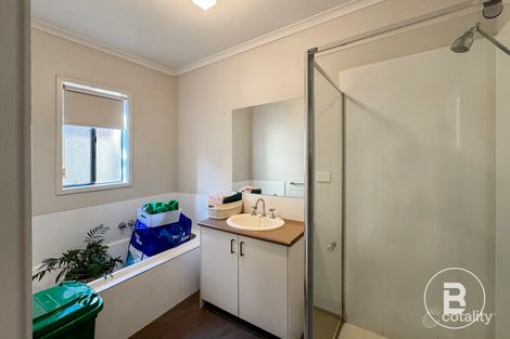 Property photo of 9 Ranlea Place Sebastopol VIC 3356