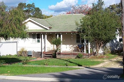 Property photo of 15 Oldham Crescent Hilton WA 6163