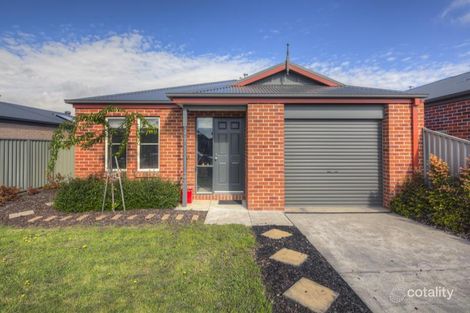 18 Yarra Park Dr, Sebastopol, VIC 3356