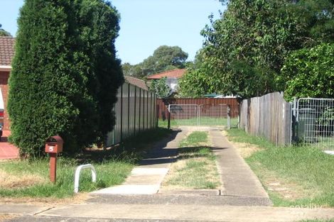 5 Glenfern Cres, Bossley Park, NSW 2176