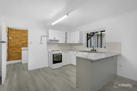 5/3 Nineteenth Ave, Palm Beach, QLD 4221