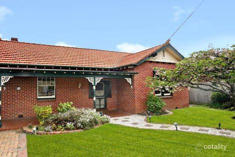 Property photo of 19 Lurnea Road Glen Iris VIC 3146