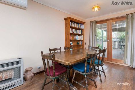 Property photo of 10 Edgeware Close Kealba VIC 3021
