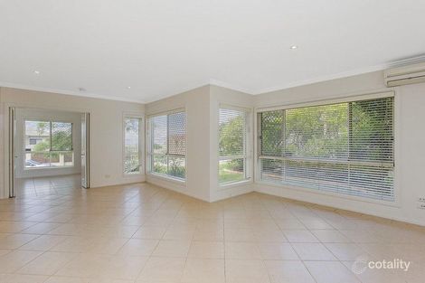 Property photo of 2/2 Rivage Place Highland Park QLD 4211