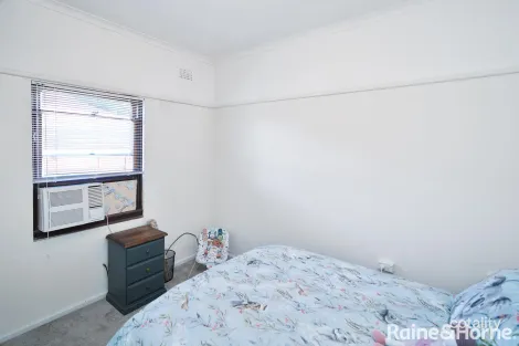 Property photo of 97 Bolger Avenue Mount Austin NSW 2650