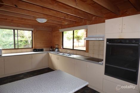 Property photo of 4 Thompson Street Halls Gap VIC 3381