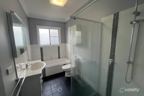 Property photo of 10 Lynch Street Parkes NSW 2870