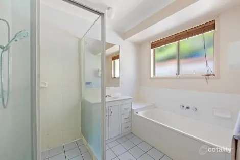 Property photo of 44 Ziedan Drive Mudgeeraba QLD 4213