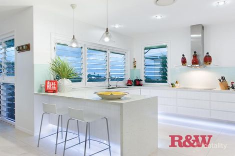Property photo of 18 Seafarer Court Castaways Beach QLD 4567