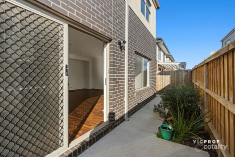 Property photo of 9 Bensonhurst Parade Point Cook VIC 3030