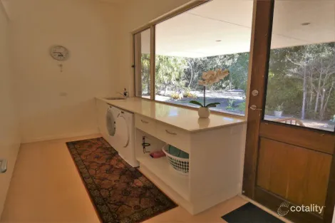 Property photo of 810 Fingerfield Road Deepwater QLD 4674