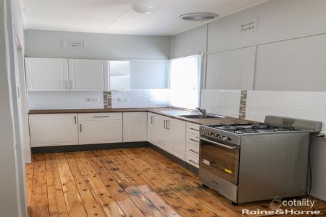 Property photo of 13 Alamein Walk West Bathurst NSW 2795