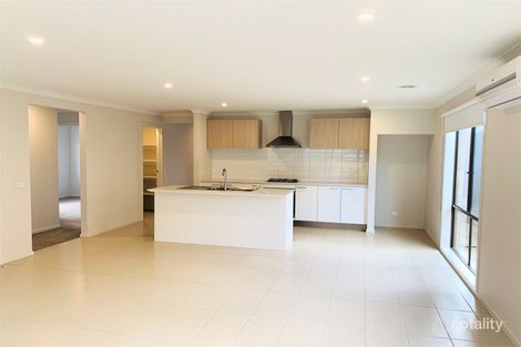 Property photo of 45 Moroak Crescent Clyde North VIC 3978